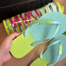 Kit Santa Lolla Chinelo Flip Flop Borracha E Necessaire Estampada 059A.4C52