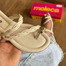 Sandália Moleca Rasteirinha Detalhe Dourado 5570.102