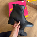Bota Moleca Cano Curto Salto Bloco Médio 5352.100
