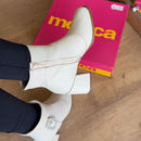 Bota Moleca Bico Quadrado Detalhe Fivela 5352.101