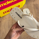 Chinelo De Dedo Moleca Grampos Dourados 5552.603