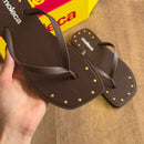 Chinelo De Dedo Moleca Grampos Dourados 5552.603