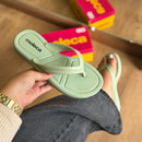 Chinelo Moleca Tiras Pronta PVC 5548.100