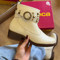 Bota Moleca Couro Fivela Tiras Grossas 5354.201