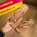 Chinelo de Dedo Moleca Detalhes da Marca 5552.200